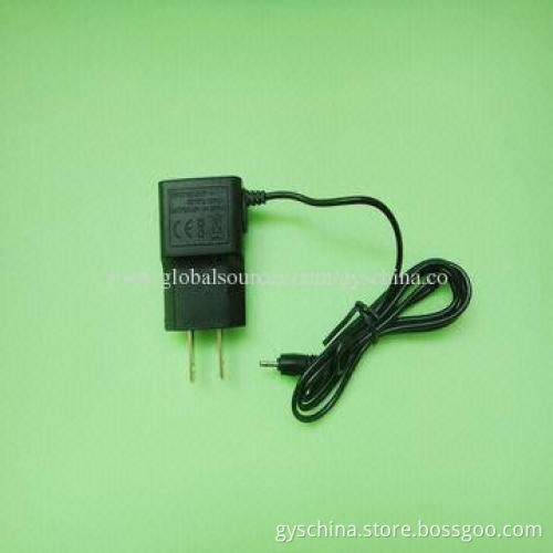 Travel Charger with Fixed Frequency Control Circuit, Apply to Mobile Phones and More